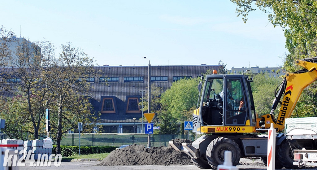 Remont parkingu przed starostwem