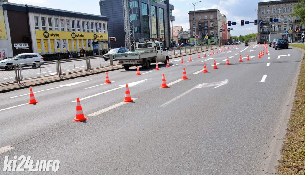 Odświeżanie oznakowania przy Dworcowej i Laubitza