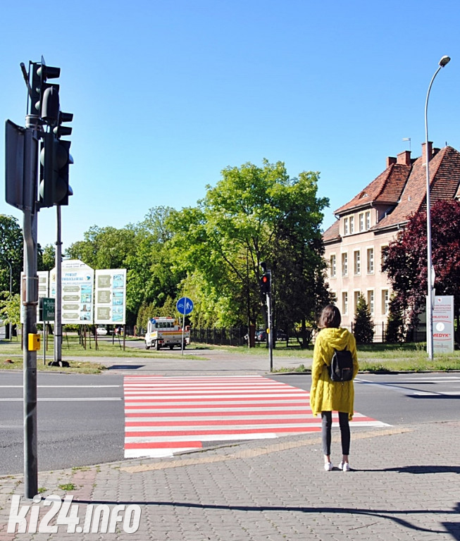 Biało-czerwone zebry