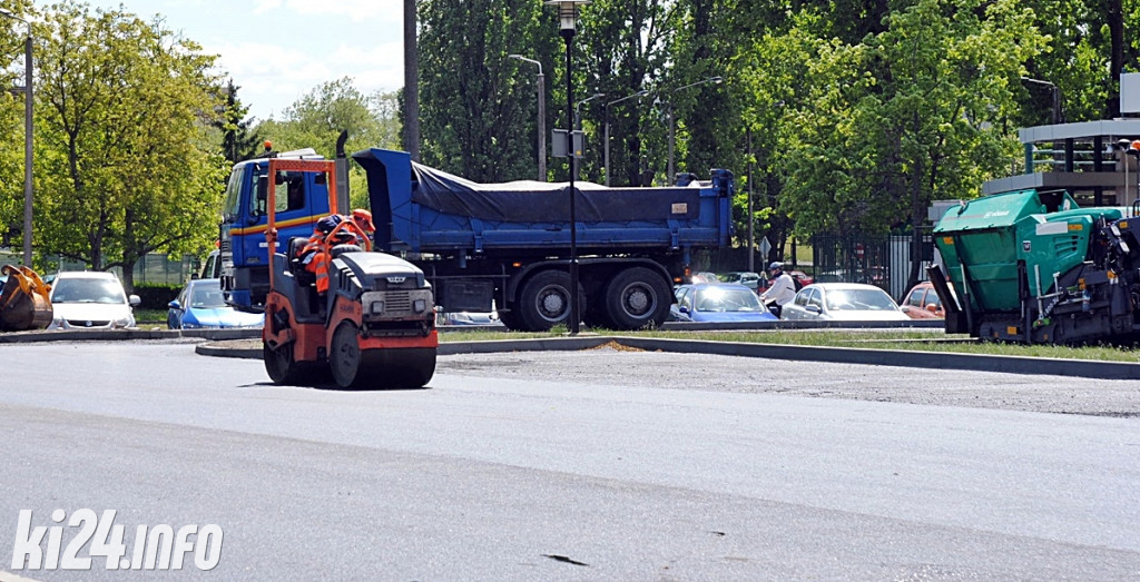 Remont parkingu przed starostwem