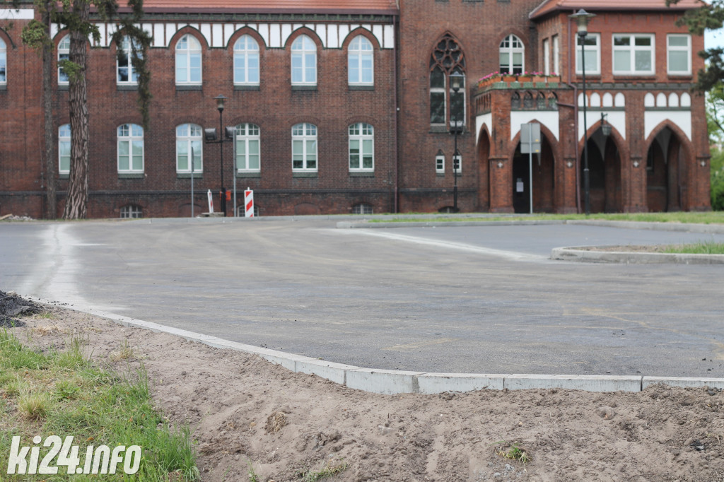 Remont parkingu przed starostwem