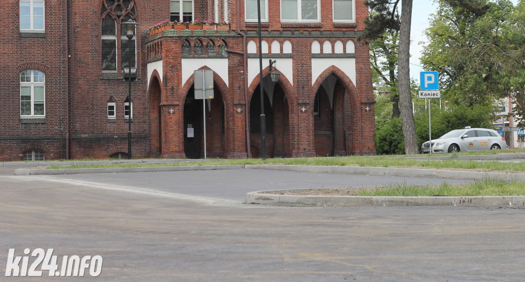 Remont parkingu przed starostwem