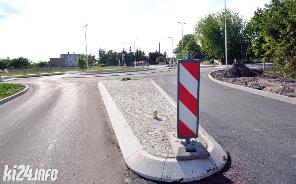 Budowa ronda przy Długiej i Marulewskiej