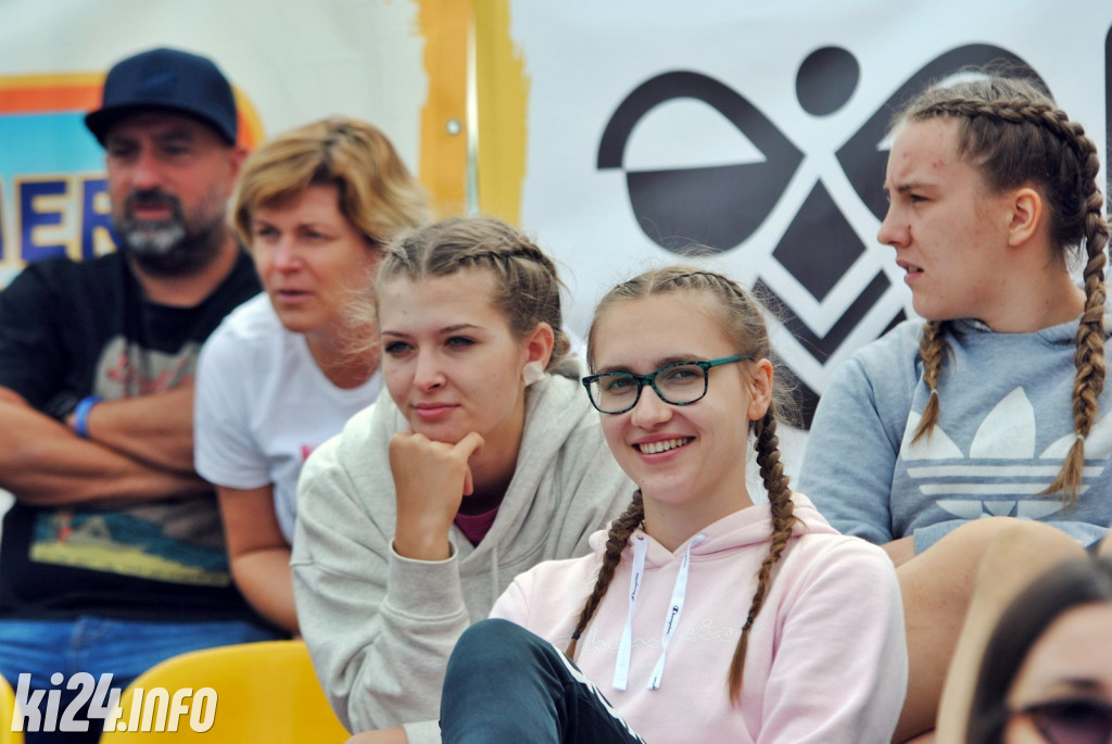 Weekend pod znakiem piłki plażowej