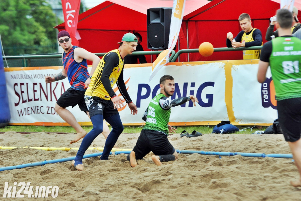 Weekend pod znakiem piłki plażowej