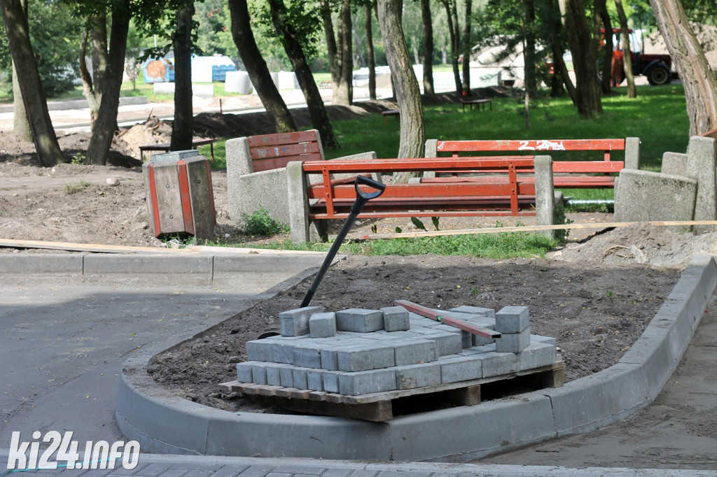 Budowa parkingu przy Starostwie Powiatowym