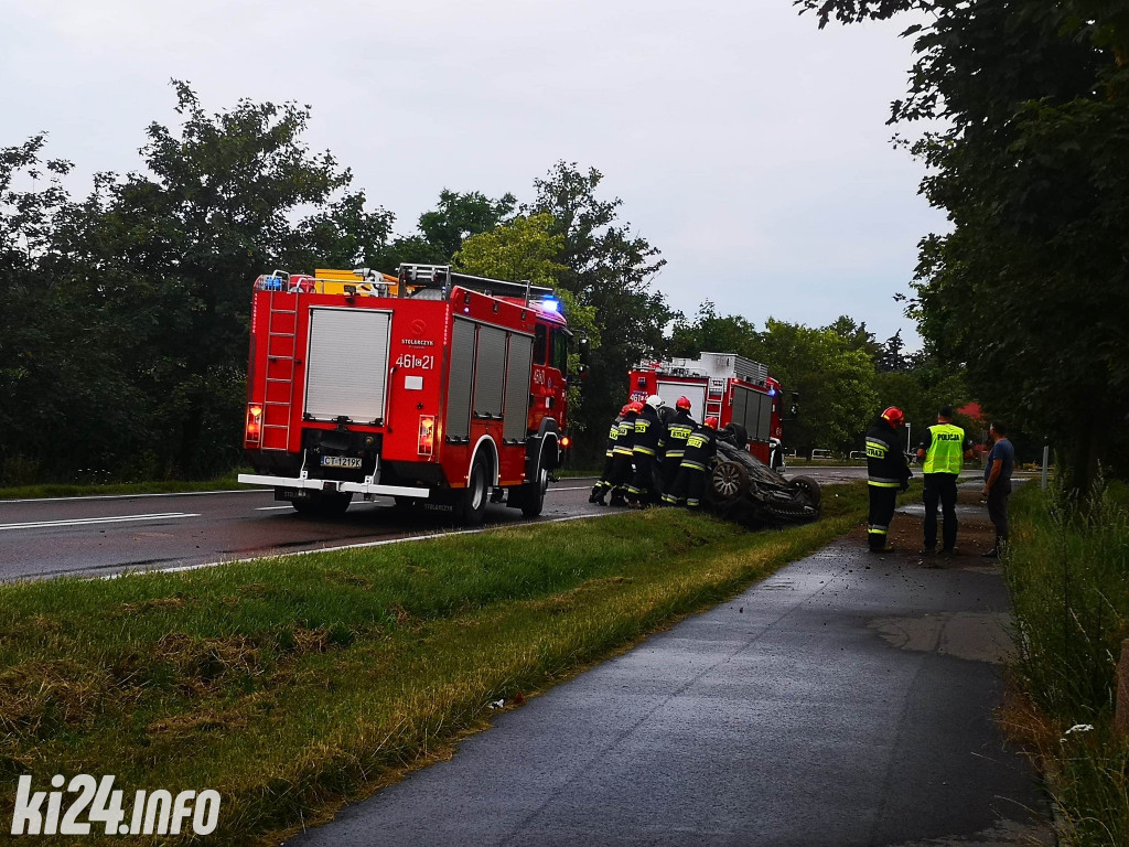 Dachowanie volkswagena w Janikowie