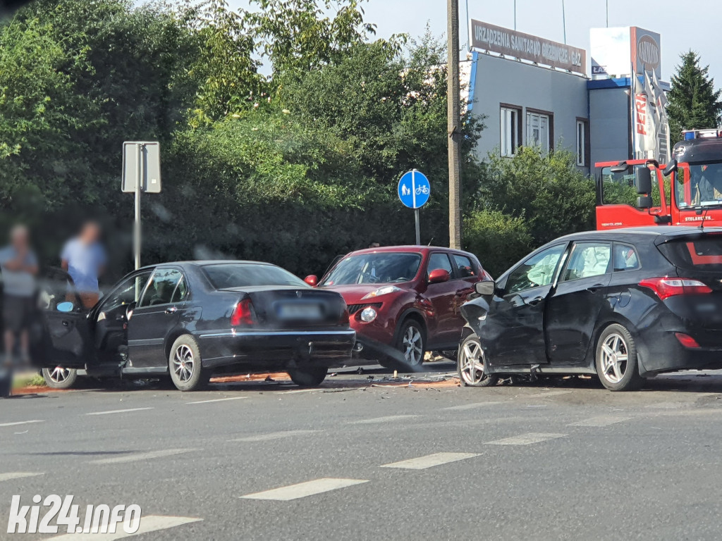 Potrójna kolizja na Poznańskiej