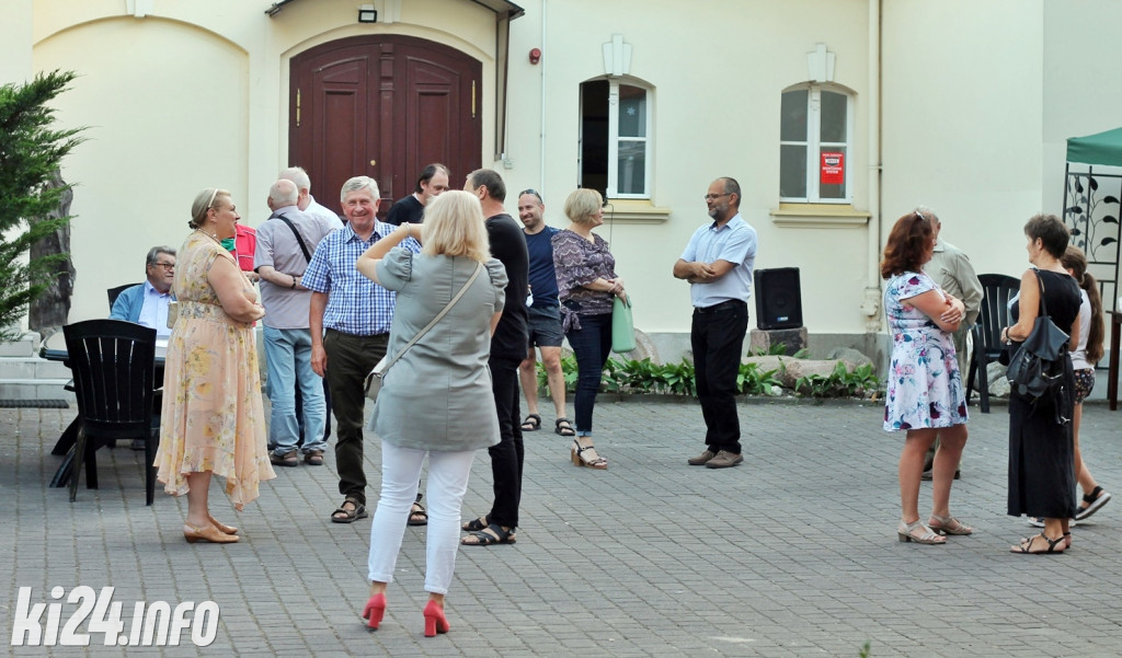 W muzeum można zobaczyć projekt drzwi do inowrocławskiej fary