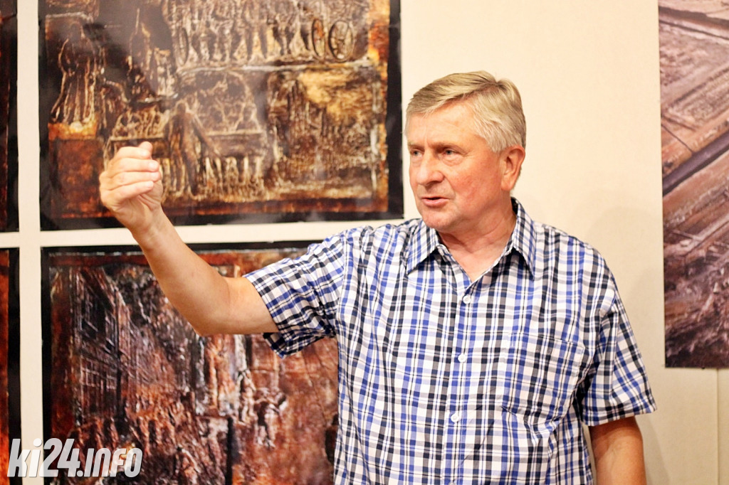 W muzeum można zobaczyć projekt drzwi do inowrocławskiej fary