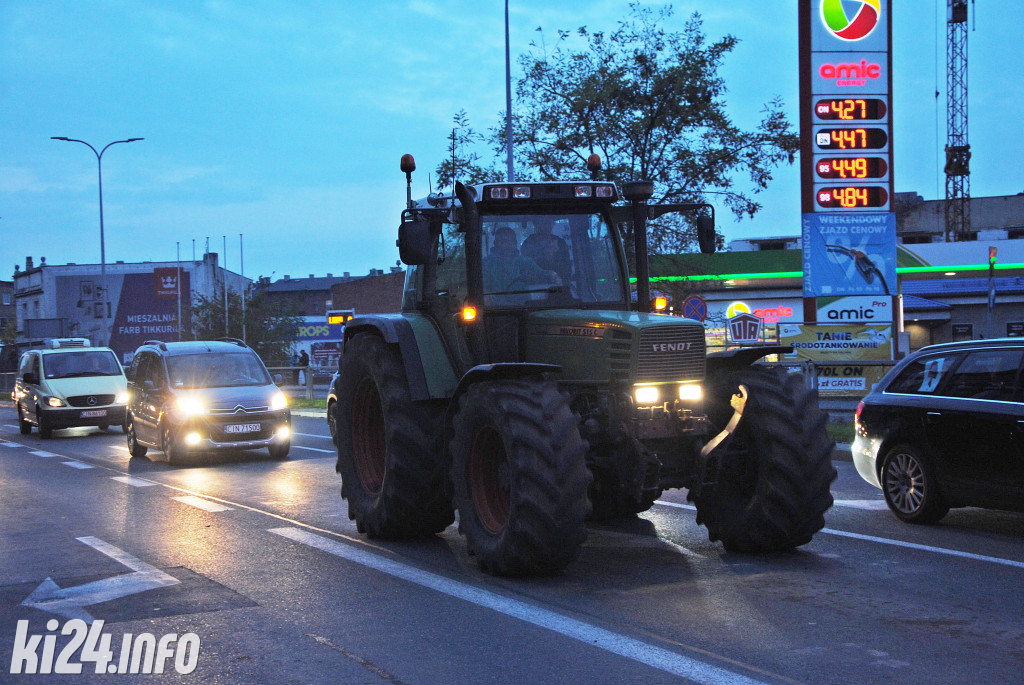 Samochodowy strajk inowrocławian