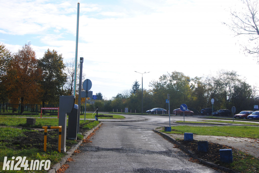 Płatny parking przed szpitalem