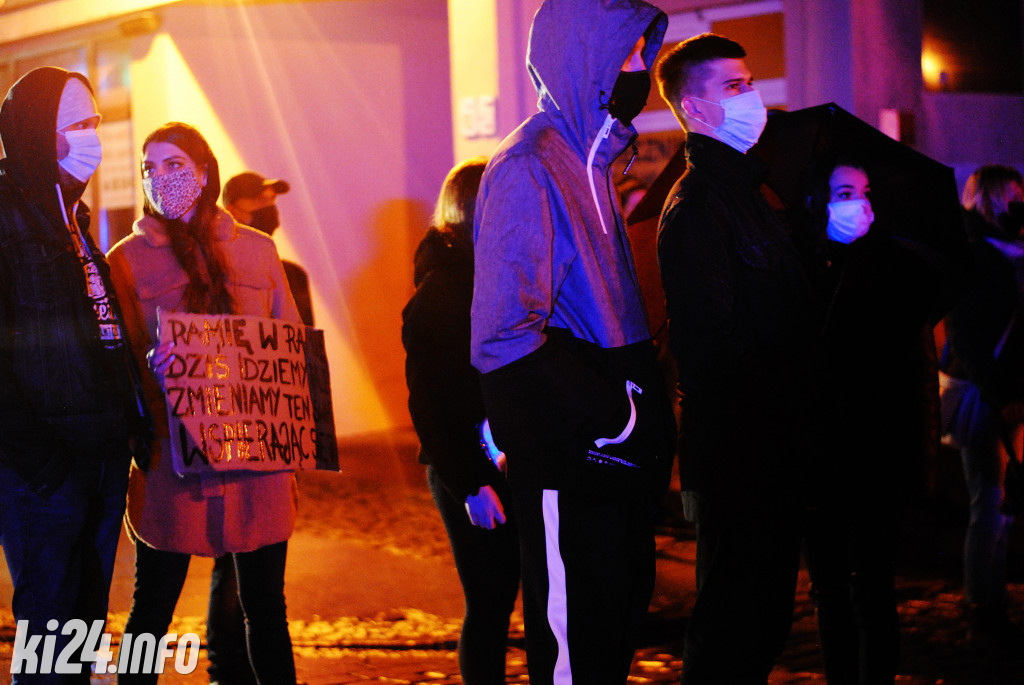 Protest przeciw wyrokowi TK
