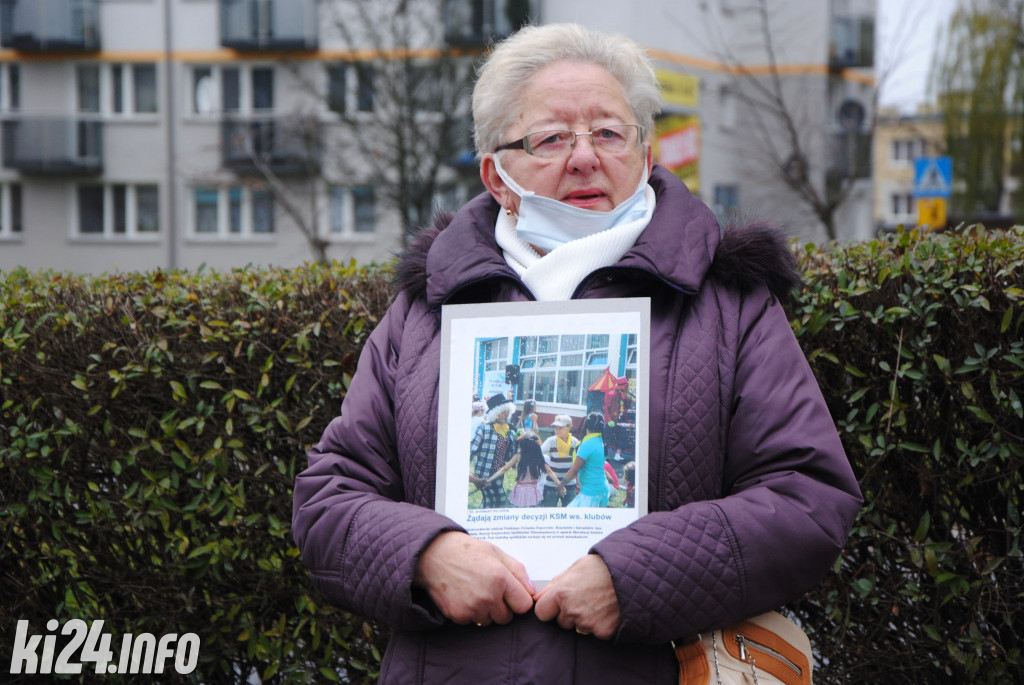 Protest przed siedzibą KSM