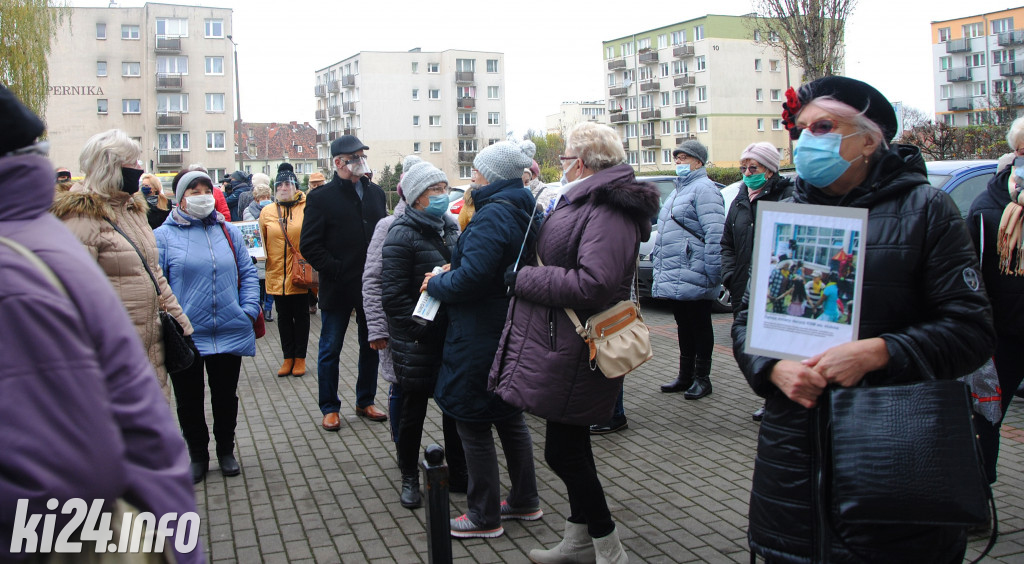 Protest przed siedzibą KSM