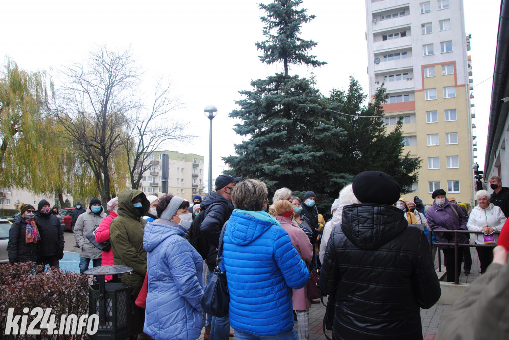 Protest przed siedzibą KSM
