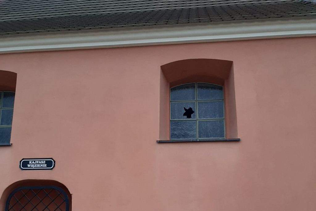 Akty wandalizmu na Kalwarii Pakoskiej