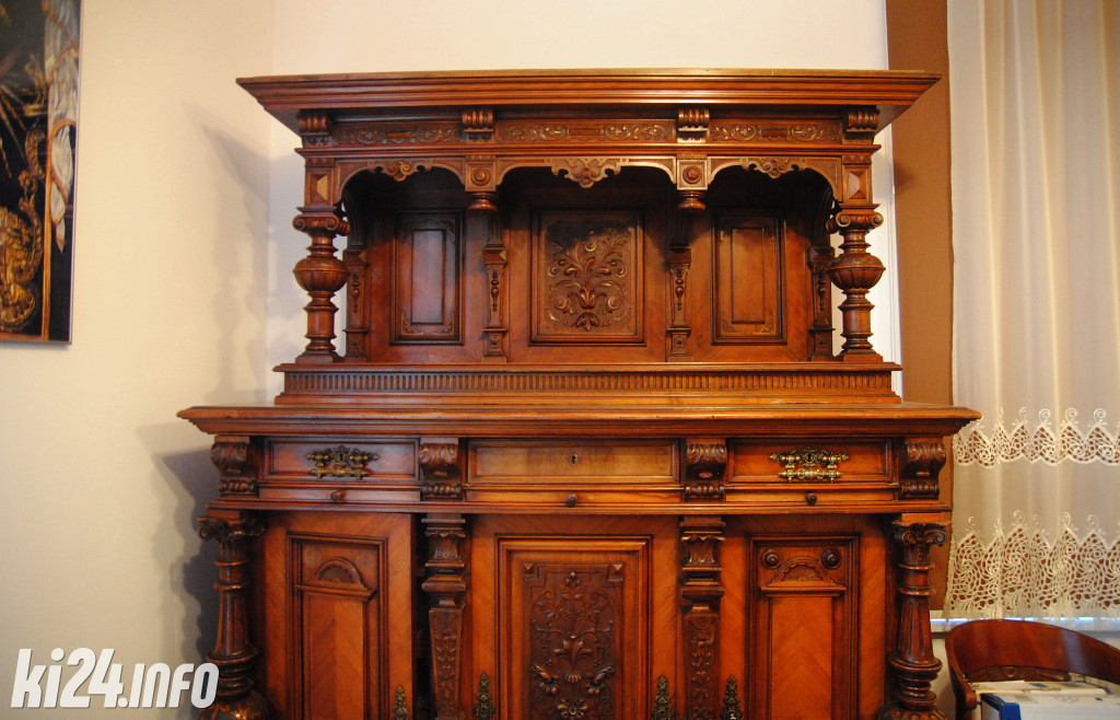 Meblarskie skarby w inowrocławskim muzeum