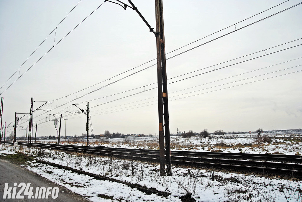 Stacja Inowrocław Rąbinek pokryta białym puchem