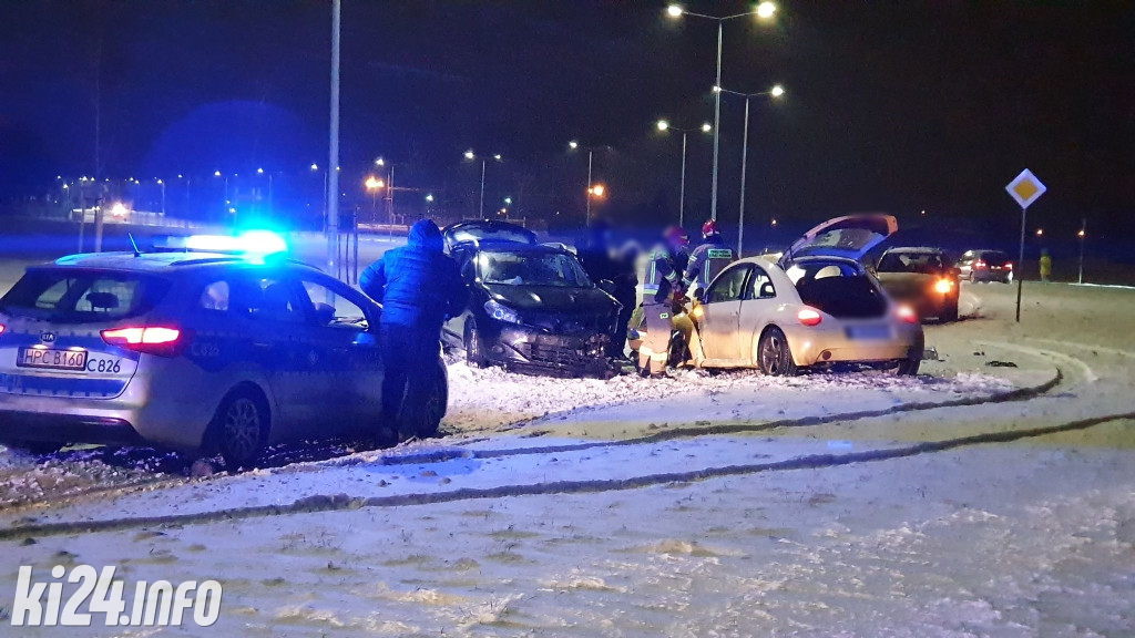 Kraksa na łączniku Marulewskiej z Długą