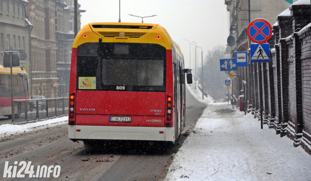 Zima w obiektywie: Ulica Dworcowa