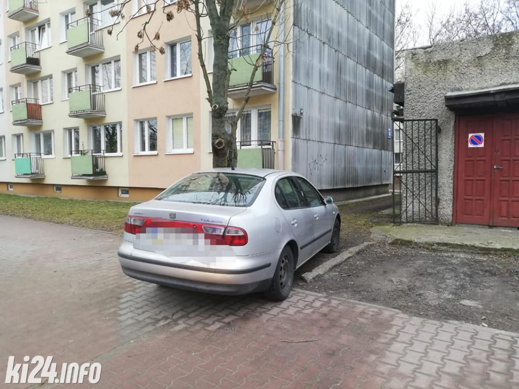 Lutowi mistrzowie parkowania