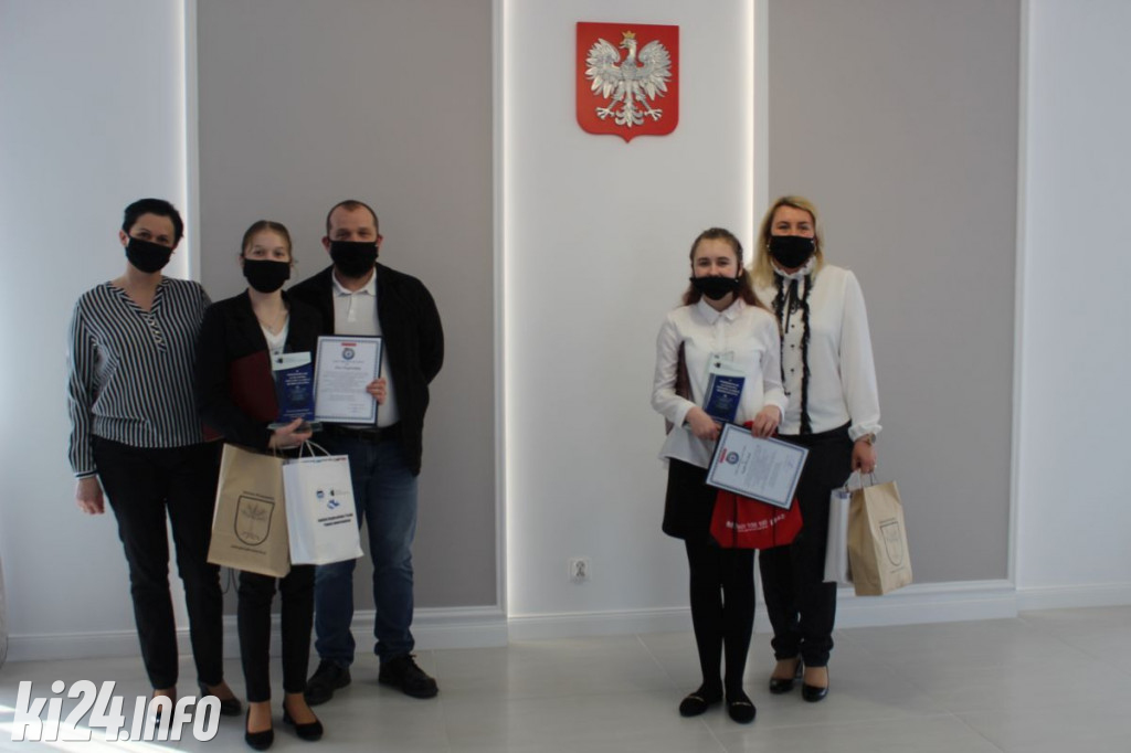 Wręczenie nagród dla kruszwiczanek