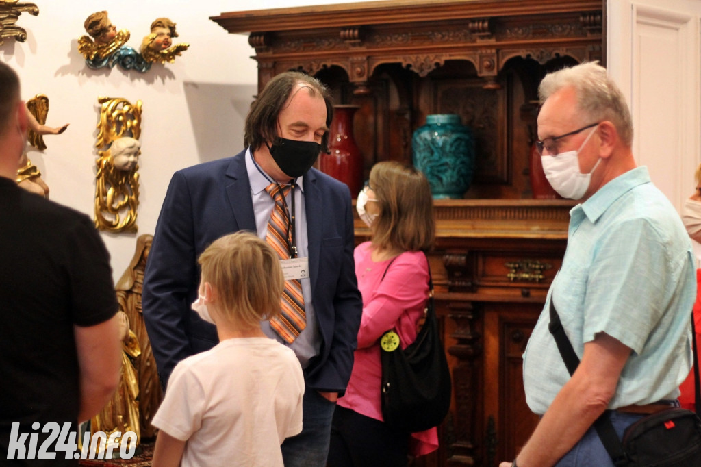 Kulturalny podwieczorek w powiatowym muzeum