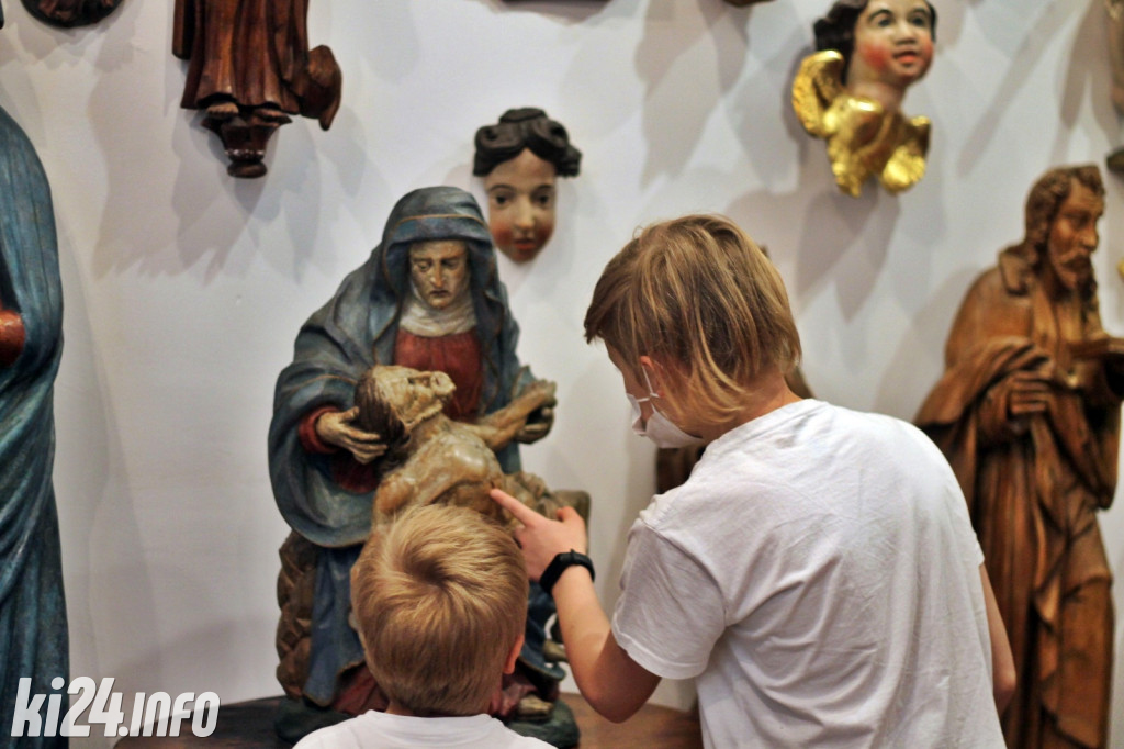 Kulturalny podwieczorek w powiatowym muzeum