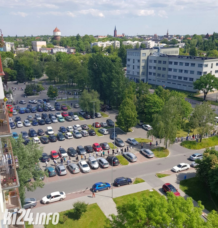 Kolejka do szczepienia