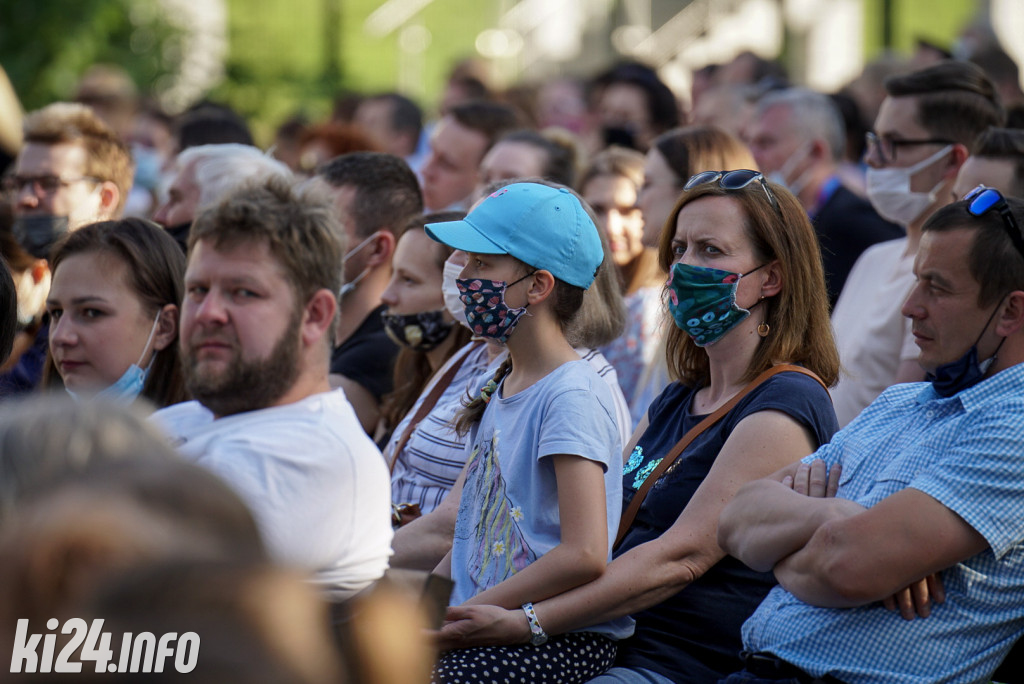 Koncert Kwiat Jabłoni i inni