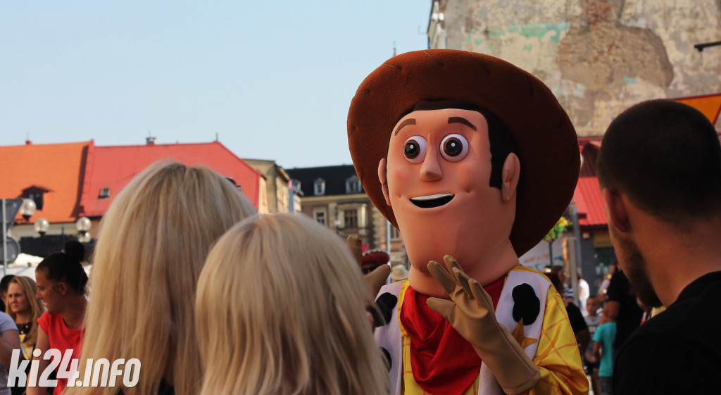 Rynek zamienił się w bajkową krainę