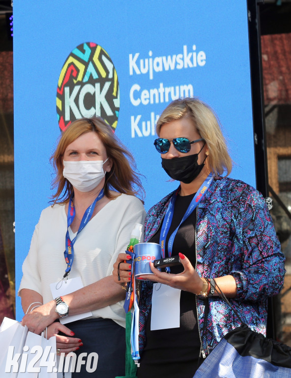 Czwartkowa Kawka z gwiazdami