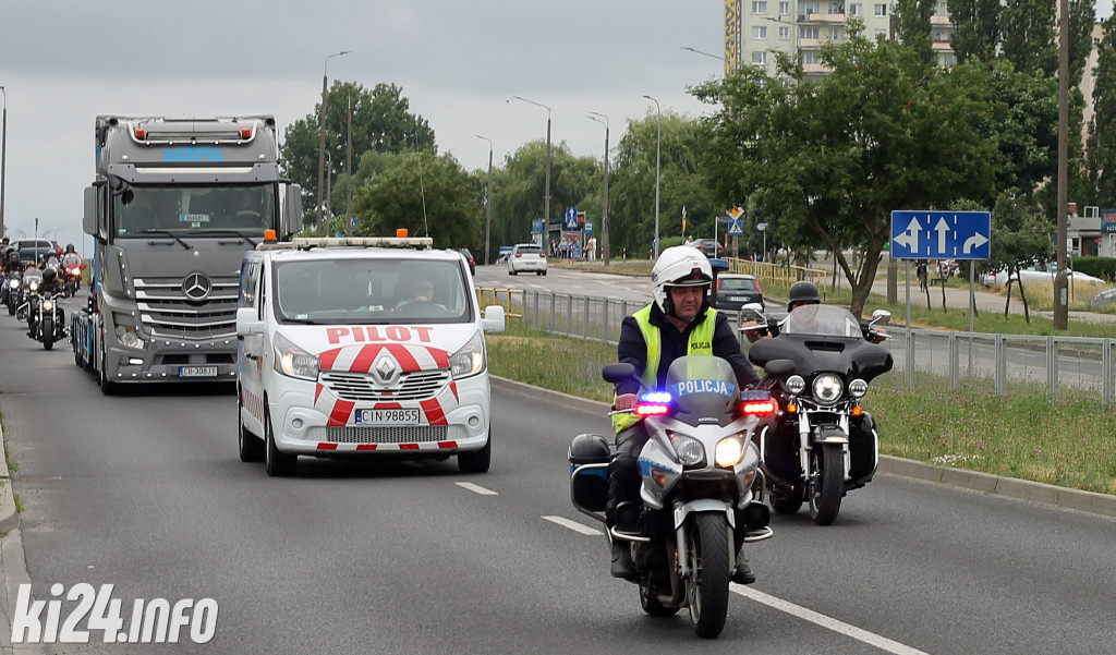 Parada motocykli na Rąbinie i pokaz stuntu