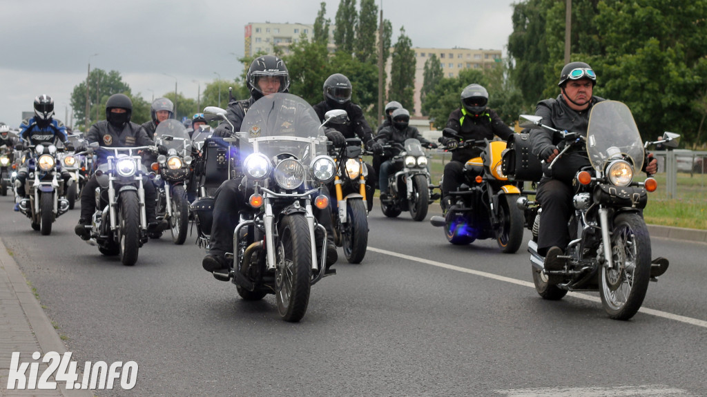 Parada motocykli na Rąbinie i pokaz stuntu
