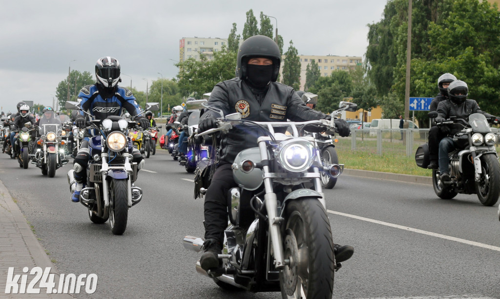 Parada motocykli na Rąbinie i pokaz stuntu