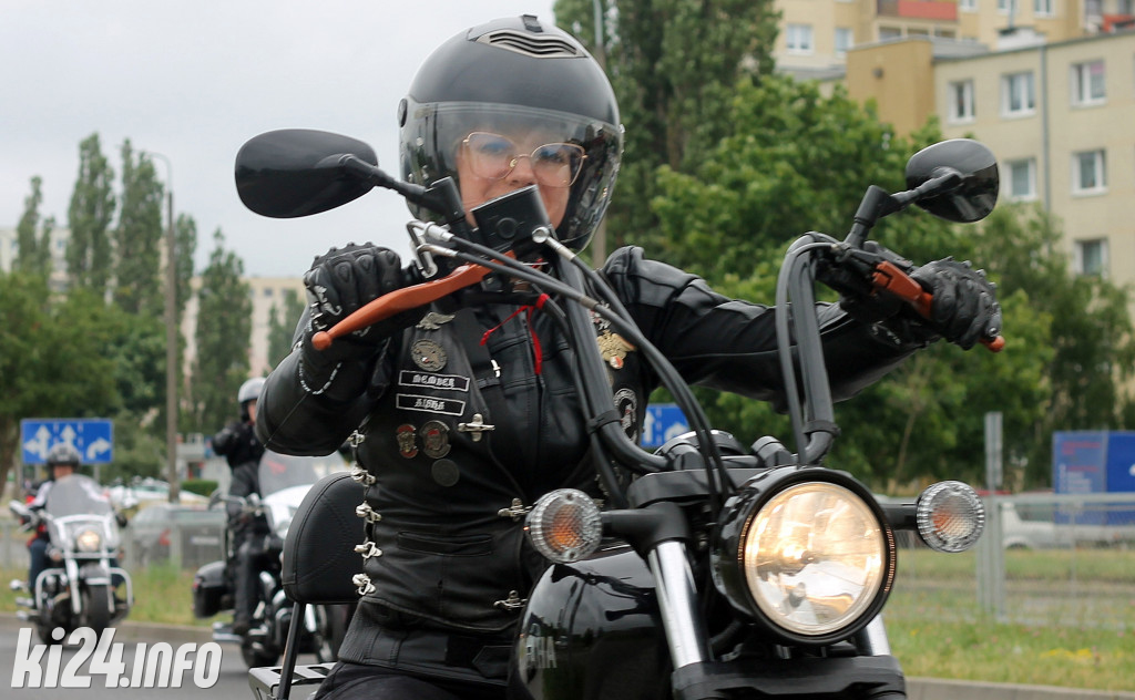 Parada motocykli na Rąbinie i pokaz stuntu