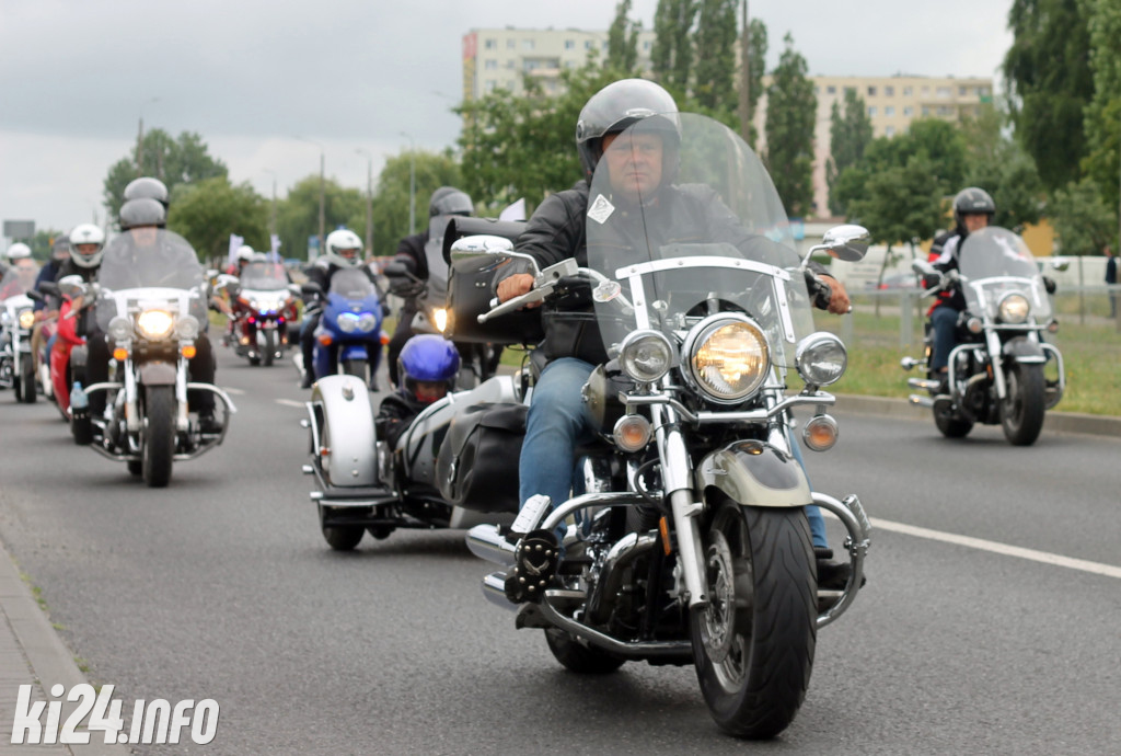 Parada motocykli na Rąbinie i pokaz stuntu