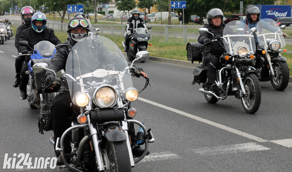 Parada motocykli na Rąbinie i pokaz stuntu