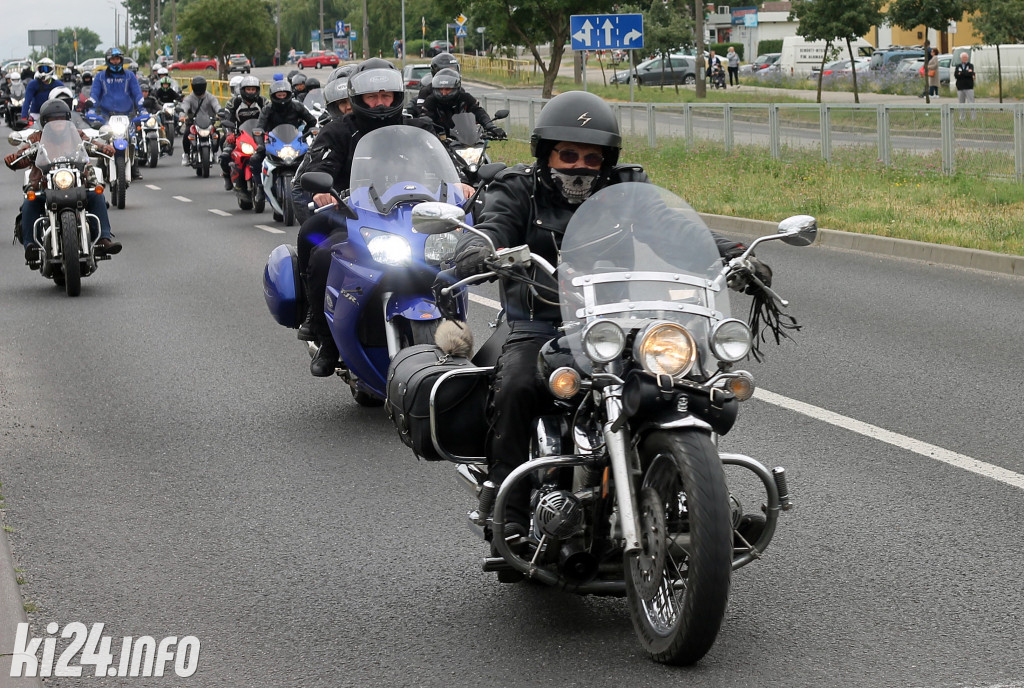 Parada motocykli na Rąbinie i pokaz stuntu