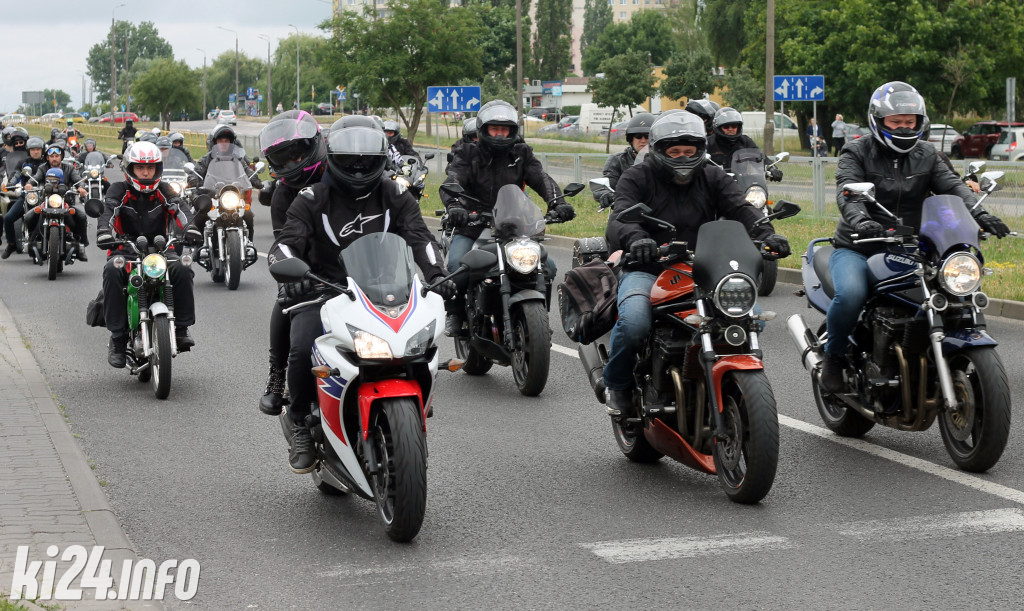 Parada motocykli na Rąbinie i pokaz stuntu