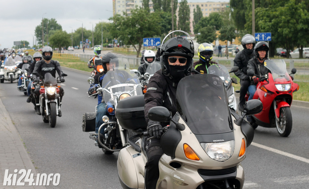 Parada motocykli na Rąbinie i pokaz stuntu