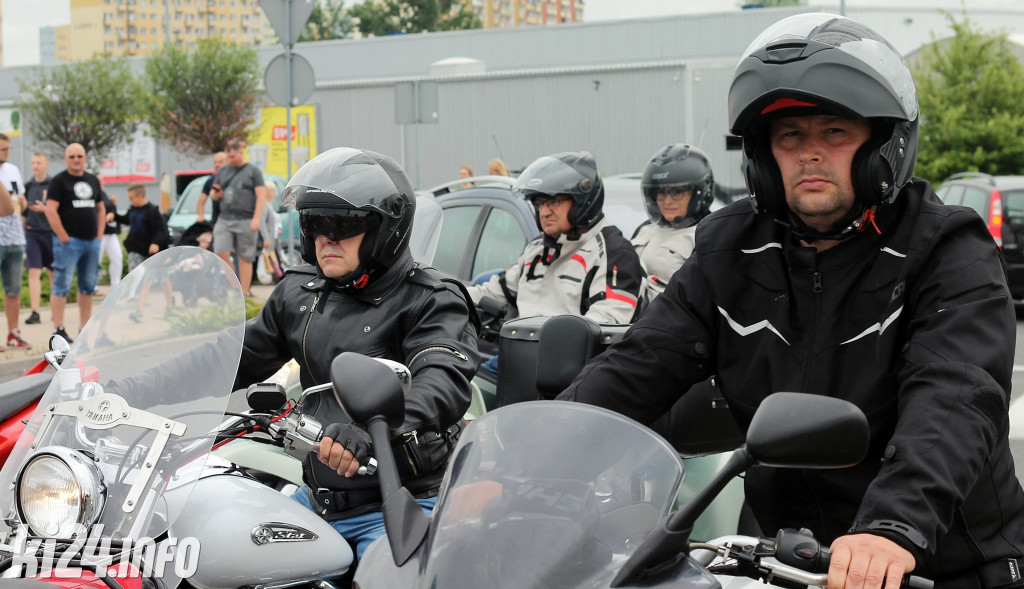 Parada motocykli na Rąbinie i pokaz stuntu