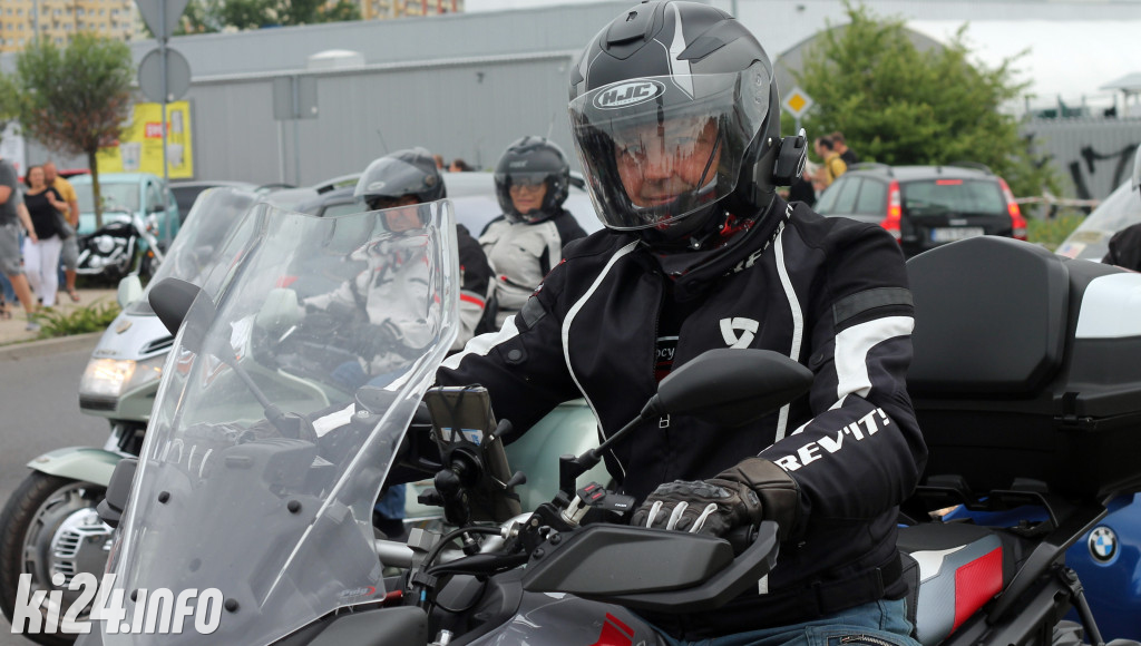 Parada motocykli na Rąbinie i pokaz stuntu