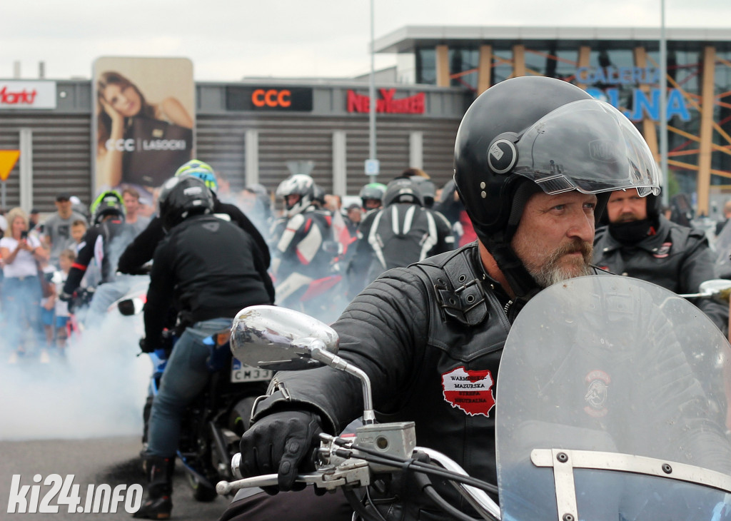 Parada motocykli na Rąbinie i pokaz stuntu
