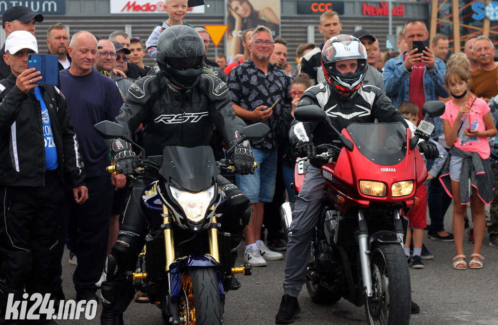 Parada motocykli na Rąbinie i pokaz stuntu