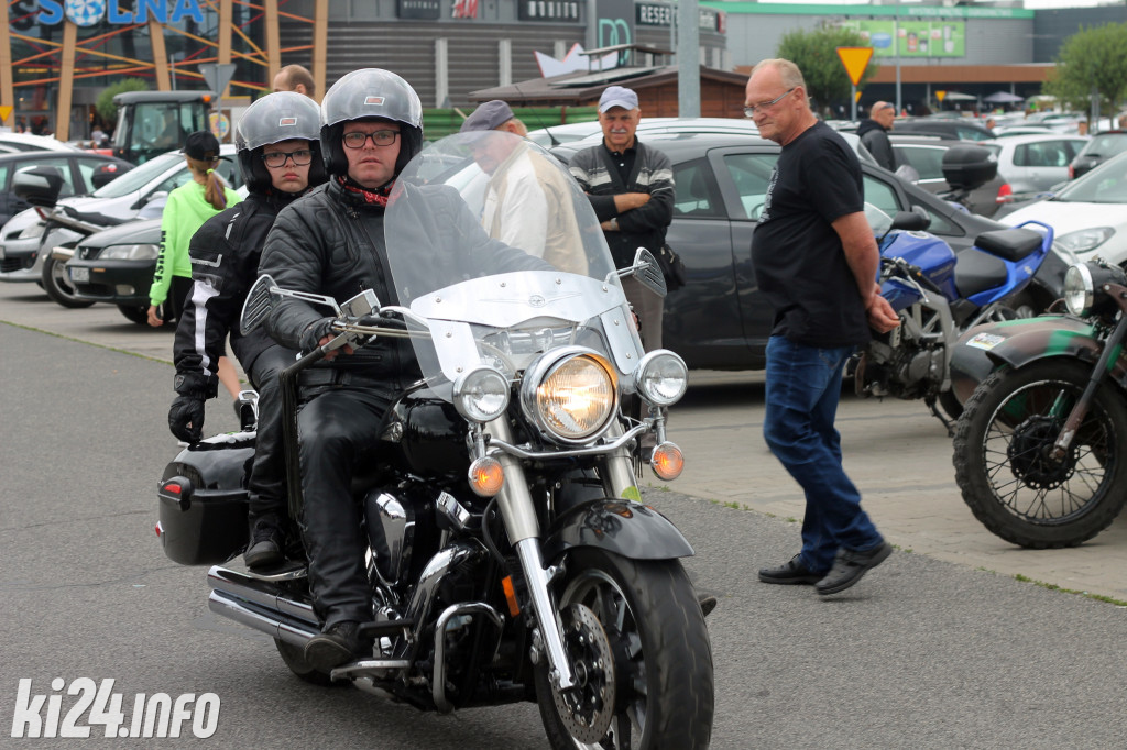 Parada motocykli na Rąbinie i pokaz stuntu