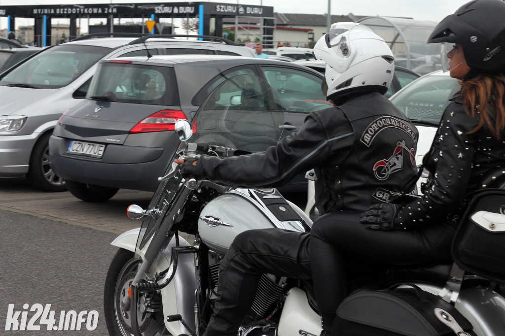 Parada motocykli na Rąbinie i pokaz stuntu
