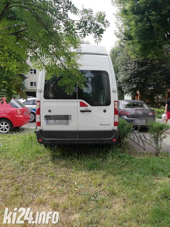 Czerwcowi wirtuozi parkowania