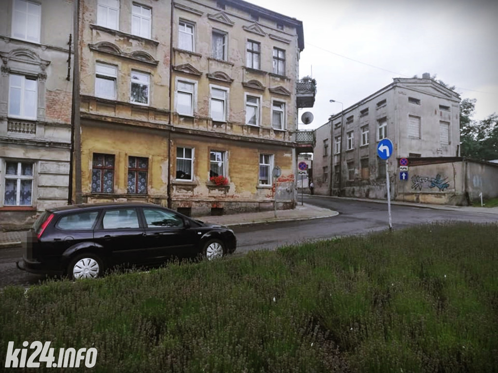 Nieprawidłowe parkowanie - lipiec 2021